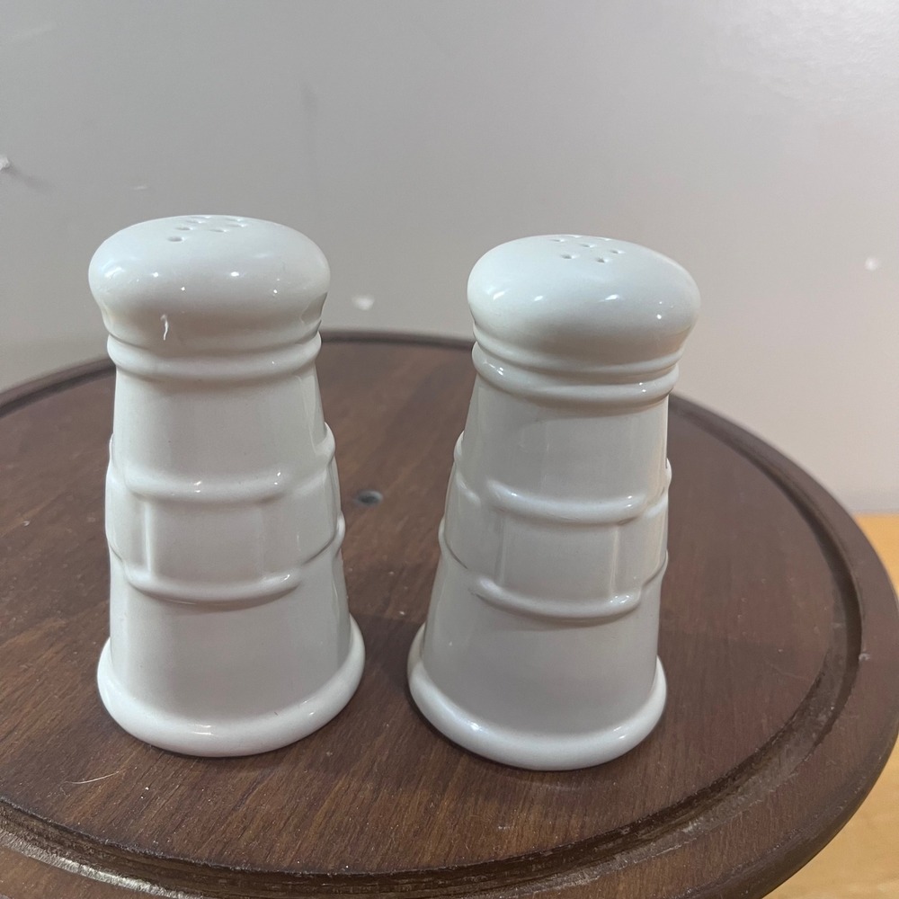 Longaberger Salt and Pepper Shakers White Vtg Farmhouse Woven Basket Ceramic Set